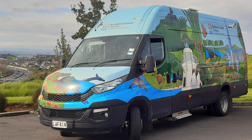 Mobile Tamariki library bus