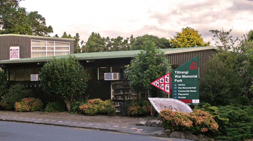 Front og Titirangi Library