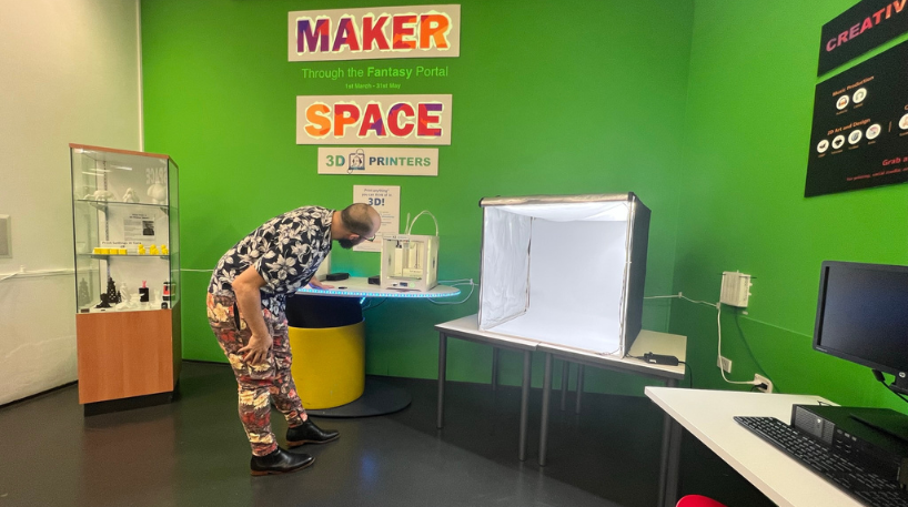 Image shows the Makerspace at Auckland Central library.